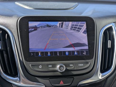 Used 2020 Chevrolet Equinox Premier AWD/4WD image 26