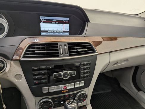 Used 2014 Mercedes-Benz C 250 C 250 Sport image 23