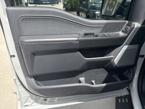 Used 2023 Ford F150 Raptor w/ Raptor Carbon Fiber Package image 18