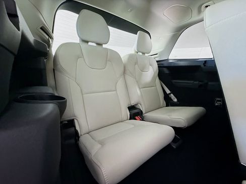 New 2026 Volvo XC90 T8 Ultra w/ Protection Package Premier AWD/4WD image 29