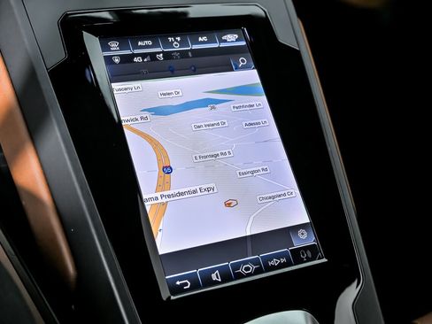 Used 2020 Lamborghini Huracan EVO image 36