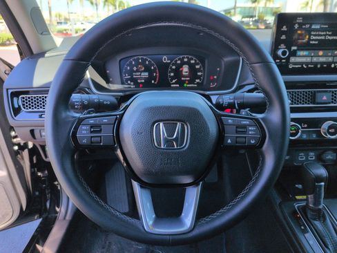 Used 2024 Honda Civic Touring image 18