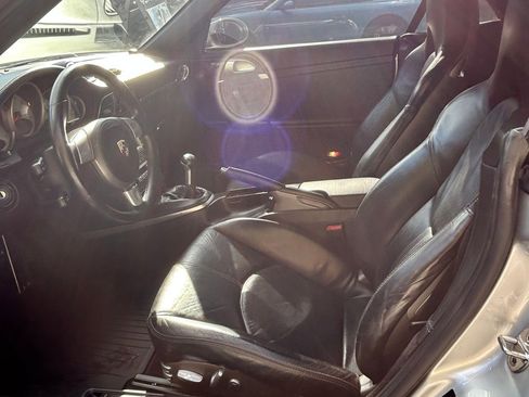 Used 2005 Porsche 911 Carrera S image 6
