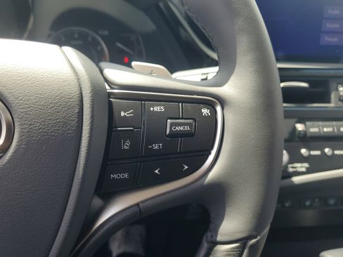 Certified 2024 Lexus ES 350 w/ Technology Package FWD image 23