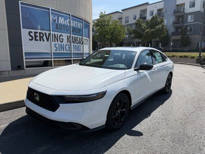New 2025 Honda Accord SE