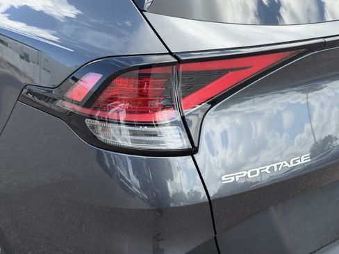 Used 2023 Kia Sportage EX FWD image 33