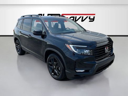 Used 2025 Honda Passport Black Edition image 1