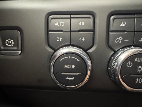Used 2025 GMC Sierra 1500 Denali AWD/4WD image 29