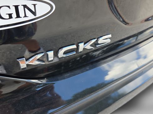 Used 2024 Nissan Kicks SR FWD image 29