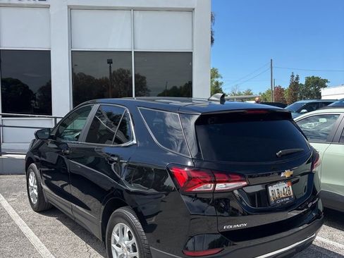 Used 2023 Chevrolet Equinox LT image 2
