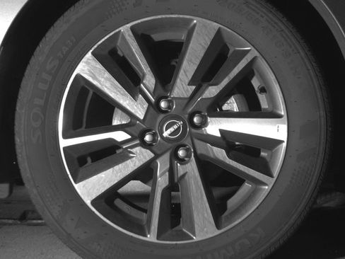 Used 2025 Nissan Versa SV FWD image 16
