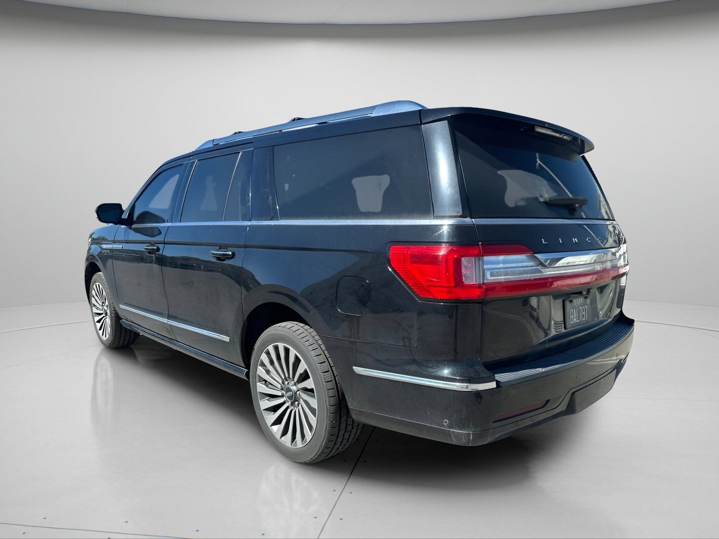 Used 2020 Lincoln Navigator L Reserve w/ Luxury Package AWD/4WD image 8