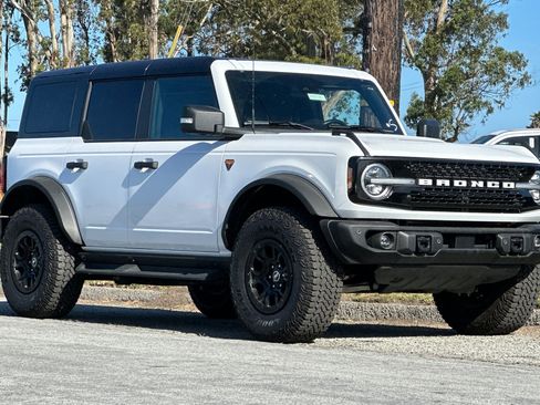 Used 2025 Ford Bronco Badlands AWD/4WD image 7