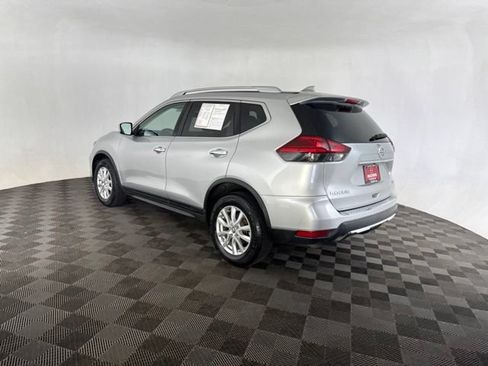 Used 2017 Nissan Rogue SV AWD/4WD image 7