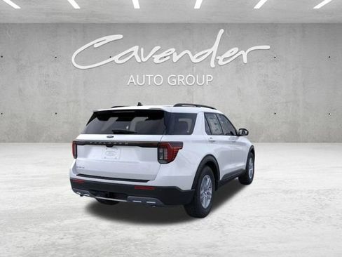 New 2026 Ford Explorer Active w/ Active Comfort Package image 8