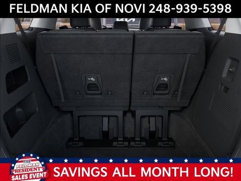 New 2025 Kia Carnival EX image 19