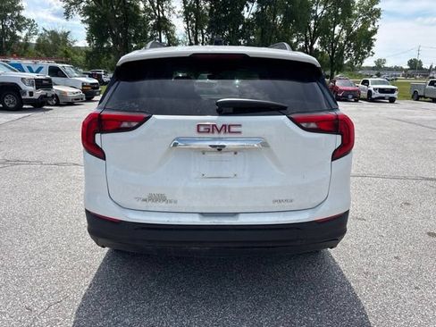 Used 2020 GMC Terrain SLE w/ Driver Convenience Package AWD/4WD image 3