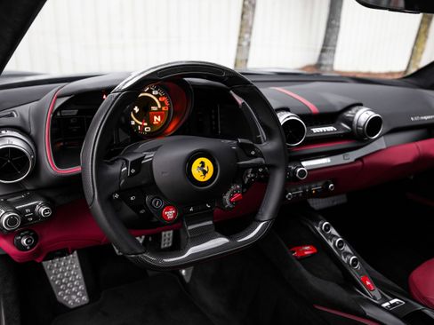 Used 2020 Ferrari 812 Superfast image 15