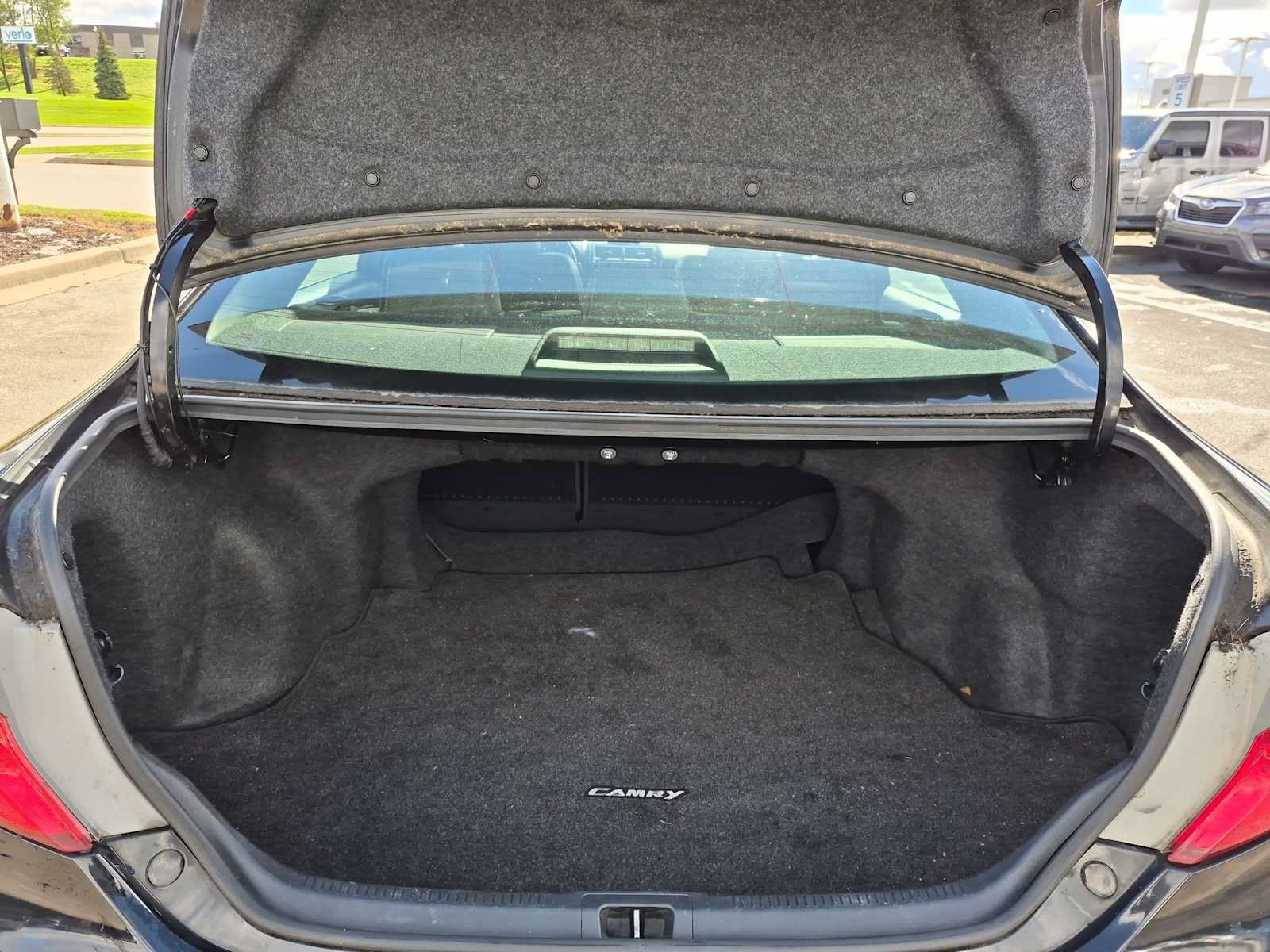 Used 2012 Toyota Camry SE FWD image 31