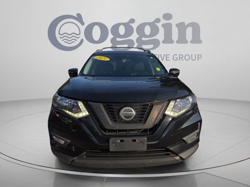 Used 2019 Nissan Rogue SV w/ Premium Package FWD image 8
