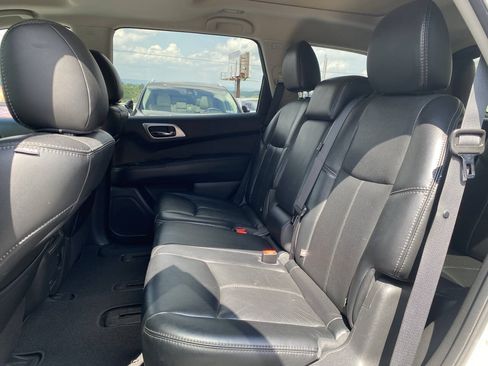 Used 2015 Nissan Pathfinder Platinum w/ Cargo Package FWD image 15