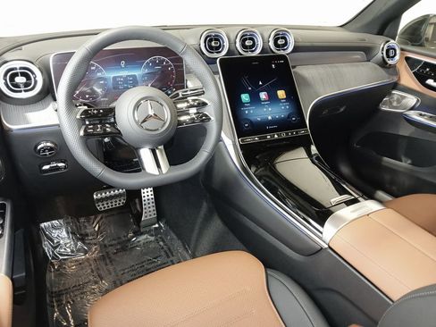 Used 2026 Mercedes-Benz GLC 300 4MATIC image 8