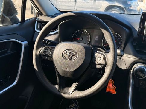 Used 2019 Toyota RAV4 LE w/ Carpet Mat Package image 19