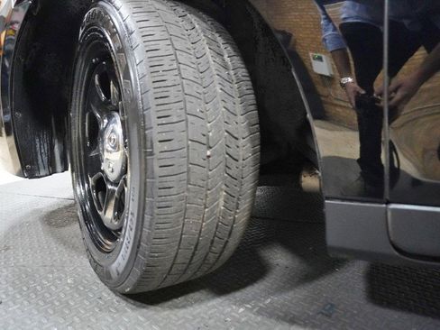 Used 2018 Ford Taurus Police Interceptor AWD image 7