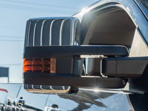 Used 2019 GMC Sierra 2500 Denali w/ Duramax Plus Package image 12