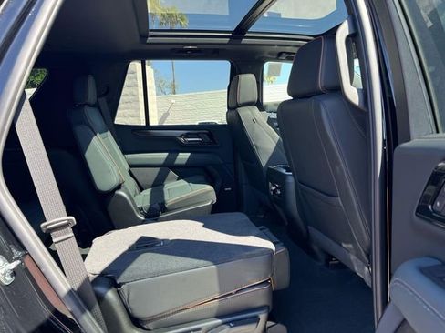 New 2026 GMC Yukon AT4 w/ AT4 Premium Package image 12