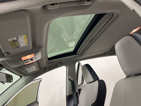 Used 2018 Toyota RAV4 XLE image 33