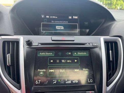 Used 2016 Acura TLX FWD image 13