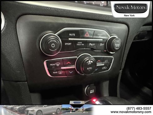 Used 2021 Dodge Charger SXT w/ Driver Convenience Group image 16