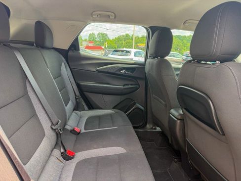 Used 2021 Chevrolet TrailBlazer LS FWD image 19