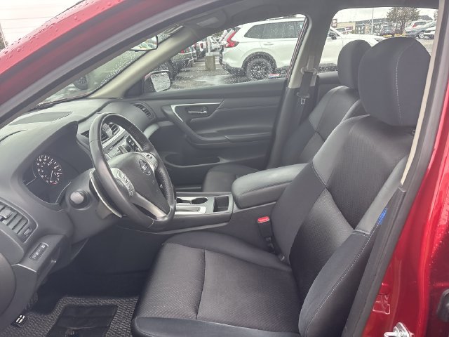 Used 2016 Nissan Altima 2.5 SR FWD image 9