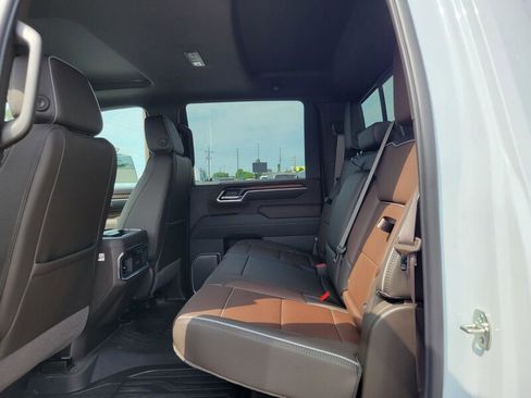New 2026 GMC Sierra 2500 Denali w/ Denali Reserve Package AWD/4WD image 29