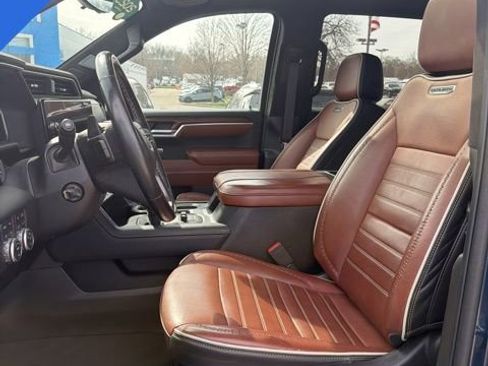 Certified 2023 GMC Sierra 1500 Denali Ultimate image 11
