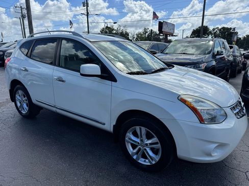 Used 2012 Nissan Rogue SV image 4