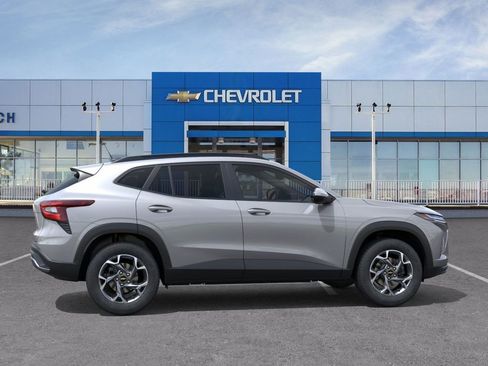 New 2026 Chevrolet Trax LT image 5