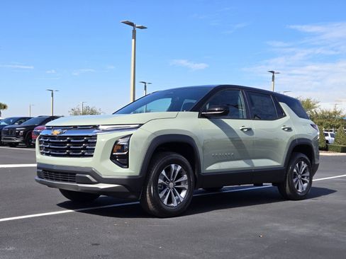 New 2026 Chevrolet Equinox LT w/ Convenience Package II image 2