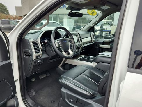 Used 2020 Ford F250 Lariat image 30