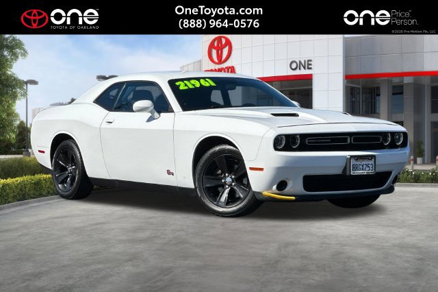 Used 2019 Dodge Challenger SXT RWD 360° Tour