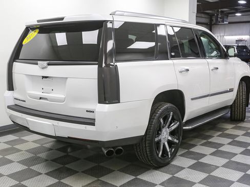 Used 2017 Cadillac Escalade Luxury image 9