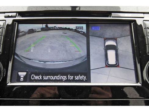 Used 2016 Nissan Rogue SL w/ SL Premium Package image 26