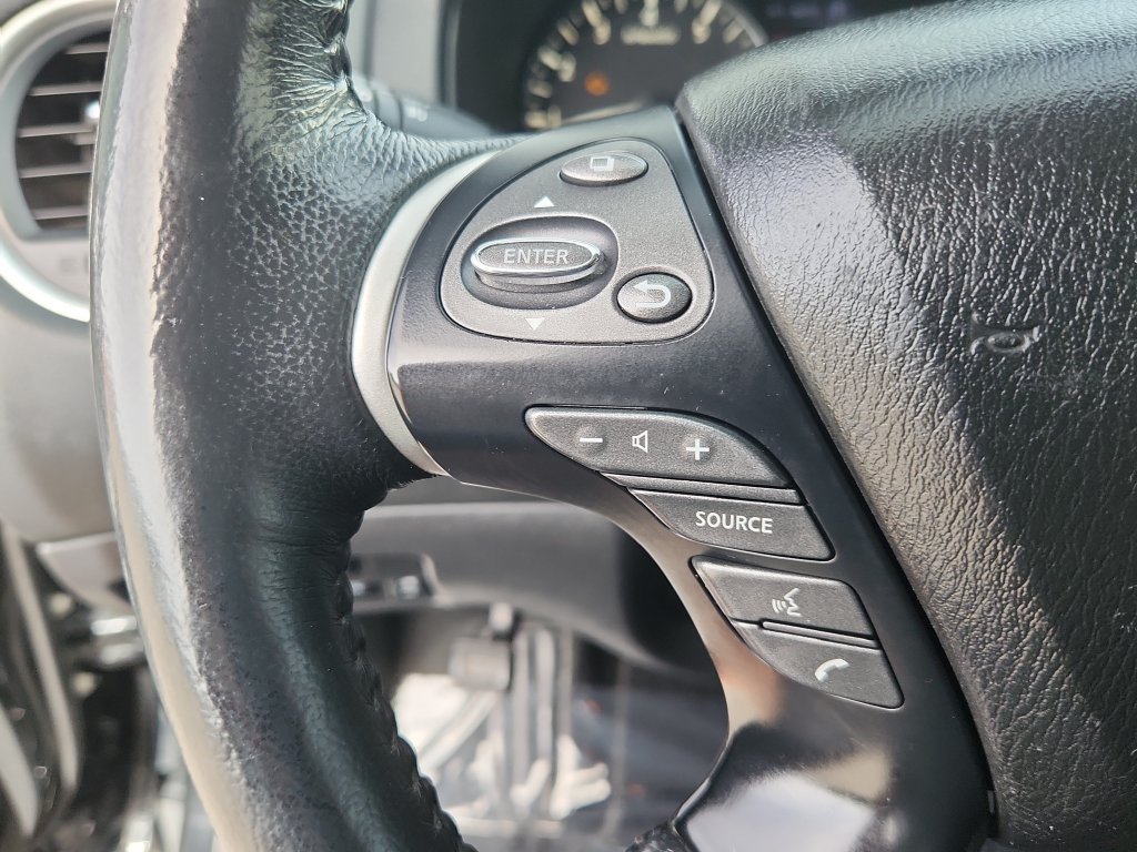 Used 2020 Nissan Pathfinder SL AWD/4WD image 20