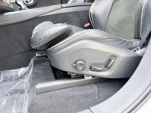 Used 2019 Volvo XC90 T5 R-Design w/ Advanced Package image 13