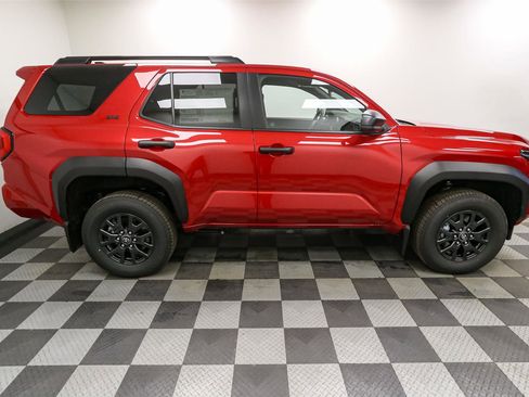 New 2026 Toyota 4Runner SR5 AWD/4WD image 7
