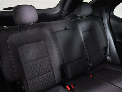 Used 2019 Chevrolet Equinox LT w/ LPO, Cargo Package FWD image 32