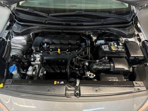 Used 2022 Hyundai Accent SE FWD image 18