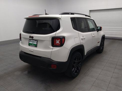 Used 2020 Jeep Renegade Latitude FWD image 9